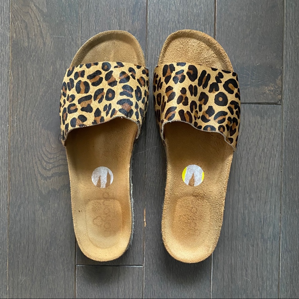 Yokono Animal Print Slide Sandal